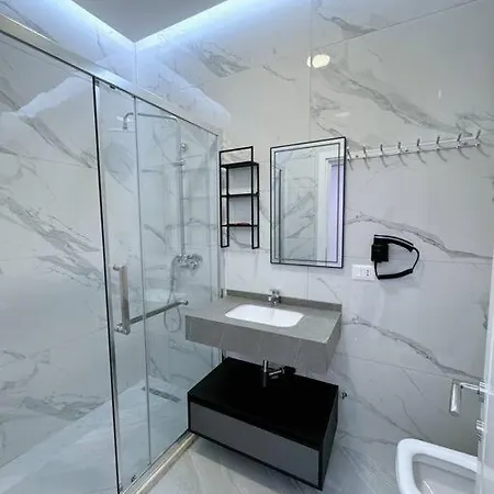 Aem 1 Bedroom #5 דירה גולם