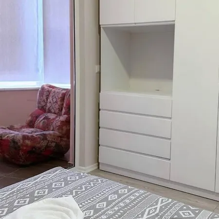 Aem 1 Bedroom #5 גולם